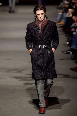 Look 18